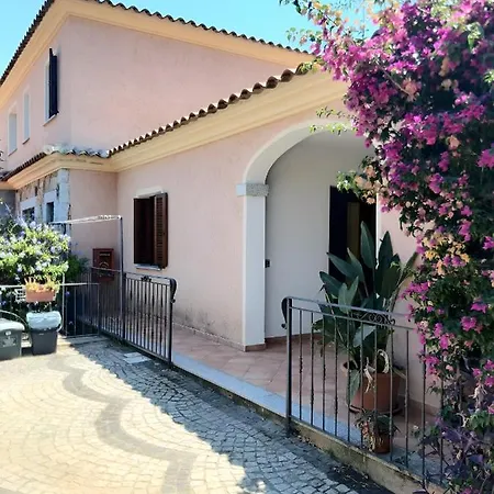 Holiday home Casa Vacanze La Sterlizia