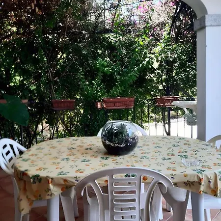 Holiday home Casa Vacanze La Sterlizia